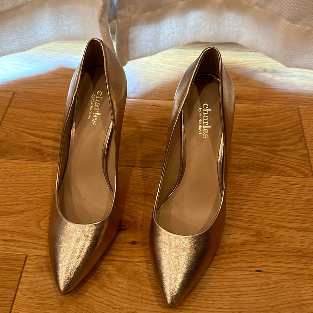 Charles by Charles David Rose Gold Heel Sz 7.5
